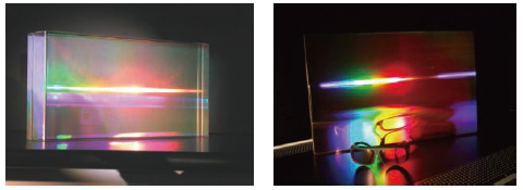 Figure 2 Picture of Multi-Layer Dielectric?MLD?grating?left?and Gold-coated grating?right? Figure 2 Picture of Multi-Layer Dielectric?MLD?grating?left?and Gold-coated grating?right?