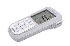 LAQUAact PC110 Handheld Meter: Click to enlarge